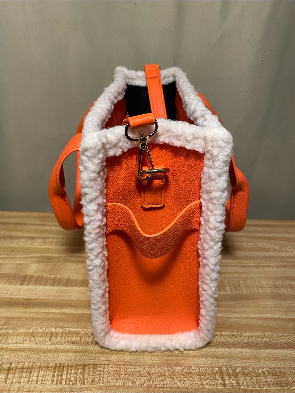 Marc Jacobs The Tote Bag “Teddy Trim Orange - Picture 5 of 15